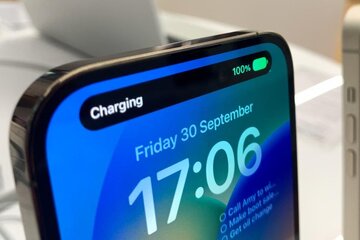 رونمایی از آیفون SE جدید؛ تاریخ عرضه و جزئیات لو رفت! رونمایی از آیفون SE جدید؛ تاریخ عرضه و جزئیات لو رفت!