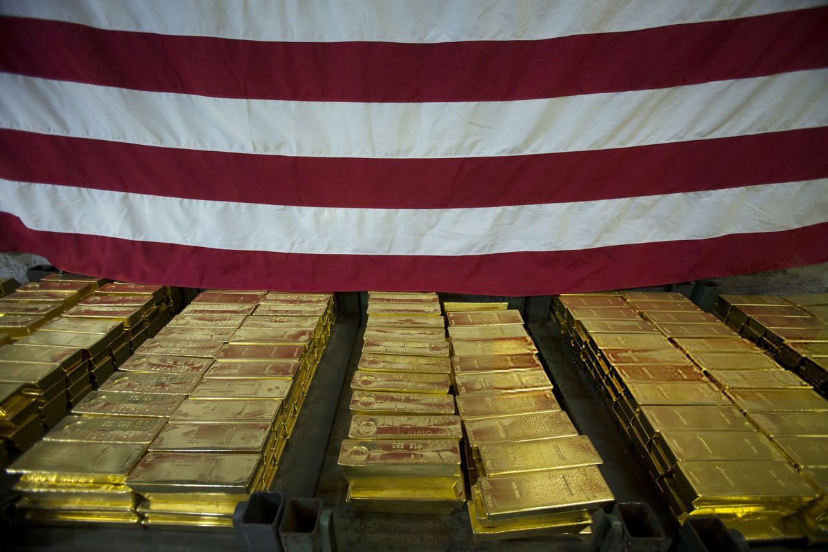 جهش طلایی در گردباد تعرفهها؛ عبور قیمت طلا از ۳۳۰۰ دلار با فرمان ترامپ جهش طلایی در گردباد تعرفهها؛ عبور قیمت طلا از ۳۳۰۰ دلار با فرمان ترامپ