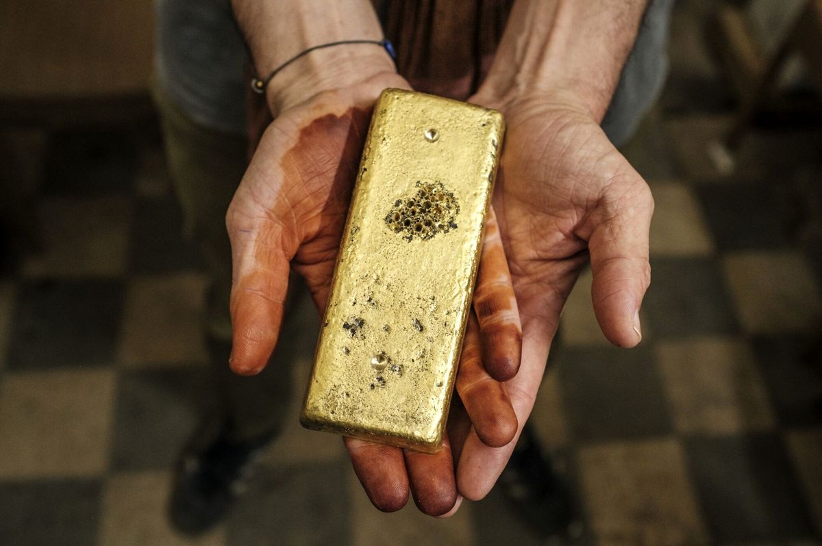 رشد طلای جهانی با نگرانیها از جنگ تجاری و دلار ضعیفتر رشد طلای جهانی با نگرانیها از جنگ تجاری و دلار ضعیفتر