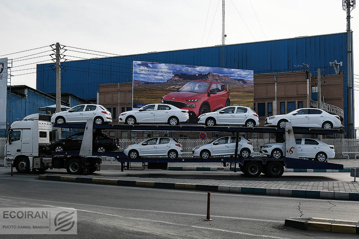 ایران خودرو، سایپا را مات کرد / رژه تارا جلوی چشمان شاهین ایران خودرو، سایپا را مات کرد / رژه تارا جلوی چشمان شاهین