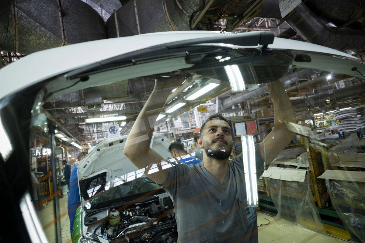 تولید خودرو در بهار سرد شد/افت ۱۵ درصدی تیراژ