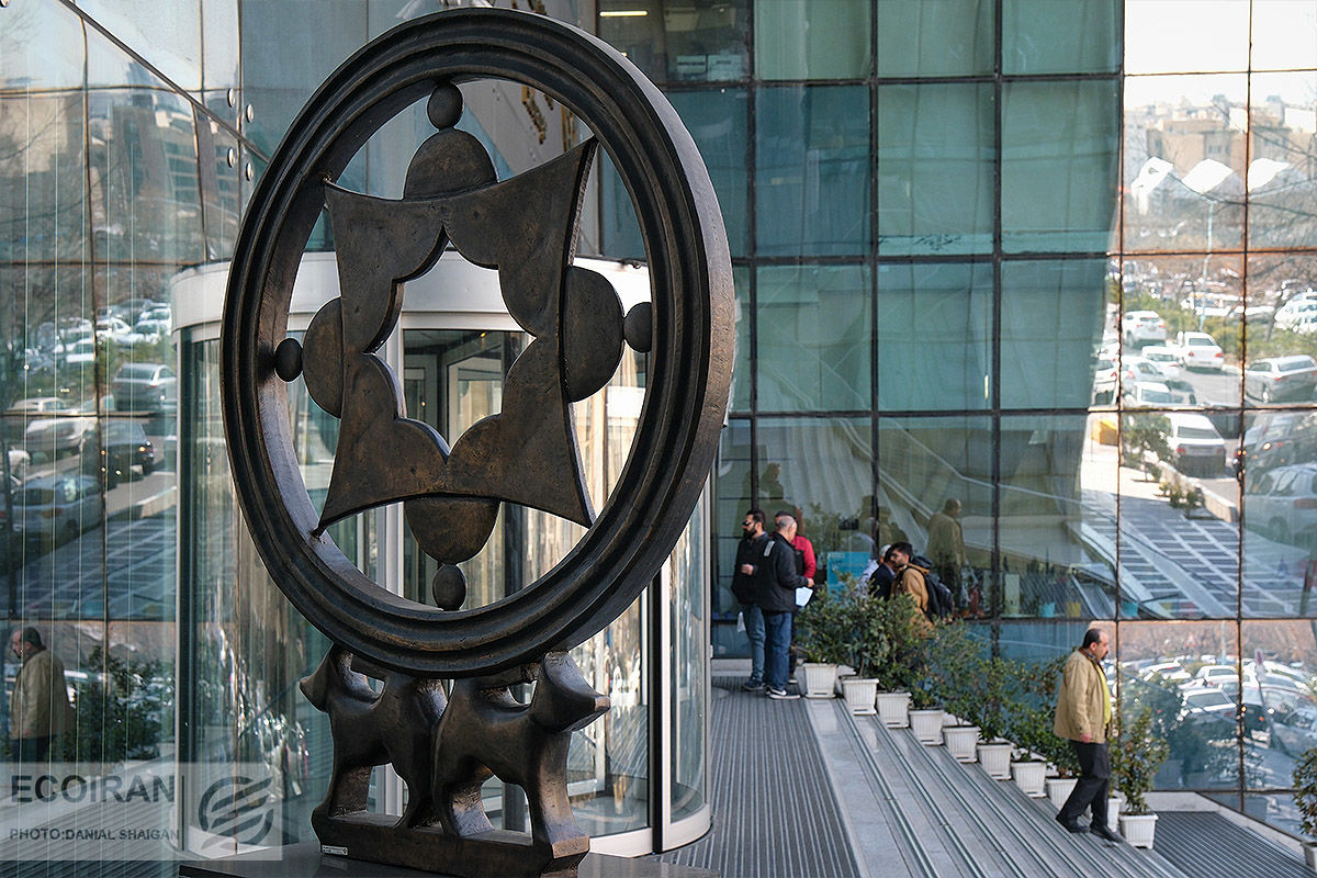 دلار و طلا در تله رنج؛ سبزپوشی 5روزه شاخص کل، امید را به بورس بازگرداند دلار و طلا در تله رنج؛ سبزپوشی ۵روزه شاخص کل، امید را به بورس بازگرداند