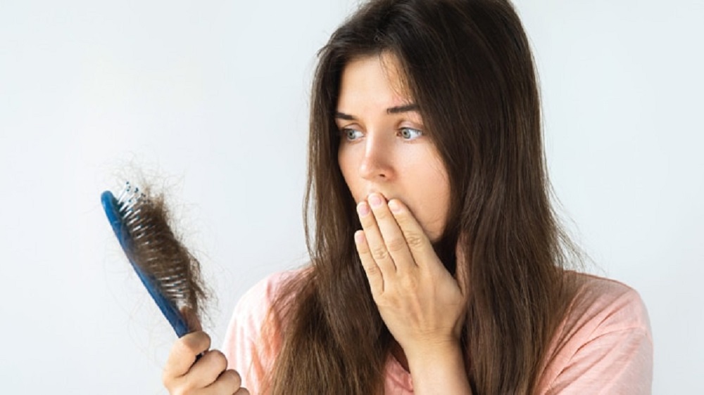 ریزش مو و بهترین روش درمان آن + اهمیت شامپوی خوب