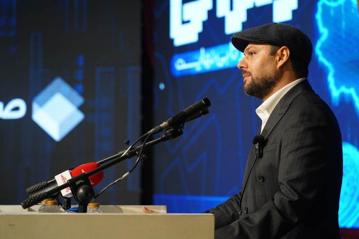 دستورالعمل بانک مرکزی با رویکرد سلبی صرافیها را با چالش روبهرو میکند/هشدار نسبت به بلوکهکردن ۴۰۰ میلیارد سرمایه اولیه صرافیها در موسسات اعتباری/ دستورالعمل کارگزاران رمزپول تا رفع ابهامات تعلیق شود دستورالعمل بانک مرکزی با رویکرد سلبی صرافیها را با چالش روبهرو میکند/هشدار نسبت به بلوکهکردن ۴۰۰ میلیارد سرمایه اولیه صرافیها در موسسات اعتباری/ دستورالعمل کارگزاران رمزپول تا رفع ابهامات تعلیق شود