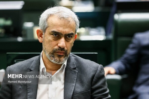 مدنیزاده: ارز ۲۸۵۰۰ تومانی فقط برای واردات دارو تخصیص مییابد مدنیزاده: ارز ۲۸۵۰۰ تومانی فقط برای واردات دارو تخصیص مییابد