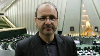 اعتراضات را به سیاست ارزی گره نزنید؛ منافع حامیان ارز ترجیحی قطع شد