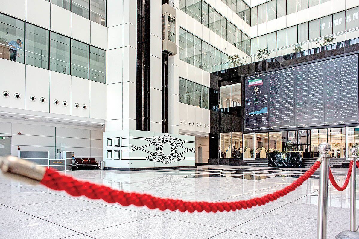 روز سیاه بورس/ شاخص کل یک پله دیگر سقوط کرد