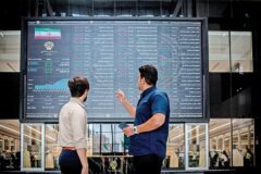 ریزش شدید بورس تهران / شاخص کل ۹۳ هزار واحد پایین آمد