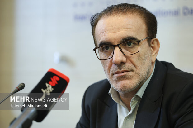 زیرمیزی نتیجه تعرفههای غیرواقعی است زیرمیزی نتیجه تعرفههای غیرواقعی است