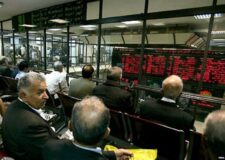 سقوط سنگین در بازار سرمایه/ شاخص ۱۰۴ هزار واحد افت کرد