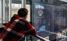 فرابورس افت کرد، بورس رشد / شاخص کل بورس از ۴ میلیون عبور کرد