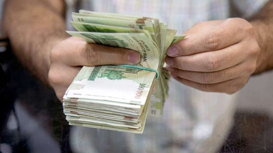 مقایسه گزینههای سرمایهگذاری در اقتصاد ناپایدار؛ از سپرده بانکی تا صندوق های طلا مقایسه گزینههای سرمایهگذاری در اقتصاد ناپایدار؛ از سپرده بانکی تا صندوق های طلا