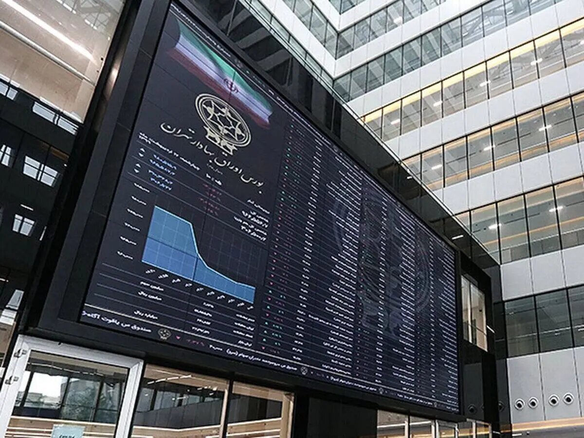 آسیب به فولاد و پتروشیمی/ چرا بورس همچنان تعطیل مانده است؟ آسیب به فولاد و پتروشیمی/ چرا بورس همچنان تعطیل مانده است؟