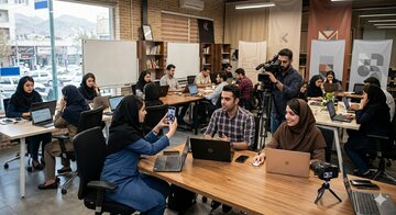 تابآوری بخش خصوصی رو به پایان است / «اینترنت پرو» گرهی از بازار تجارت الکترونیک باز نمیکند تابآوری بخش خصوصی رو به پایان است / «اینترنت پرو» گرهی از بازار تجارت الکترونیک باز نمیکند