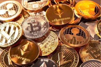سقوط قیمت بیت‌کوین / بزرگ‌ترین ارز دیجیتال به زیر ۶۳ هزار دلار رسید
