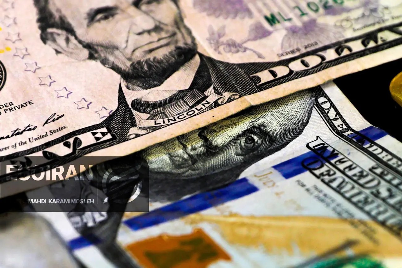 آخرین قیمت دلار امروز شنبه 20تیر/ کاهش قیمت + جدول و جزئیات کامل آخرین قیمت دلار امروز شنبه ۲۰تیر/ کاهش قیمت + جدول و جزئیات کامل