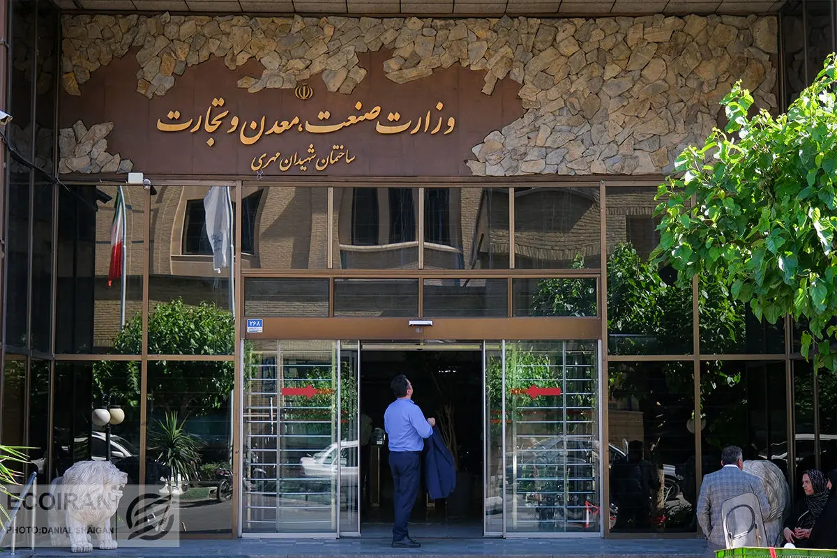 صمت: برنامه داریم ۷۵ هزار خودرو وارد کنیم!+ جزئیات