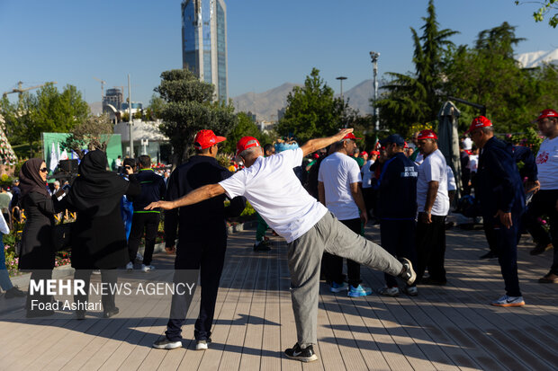 برخی ورزشها در تقویت استخوانها از تمرینات قدرتی بهترند برخی ورزشها در تقویت استخوانها از تمرینات قدرتی بهترند