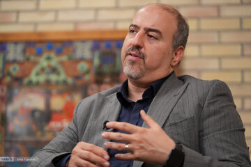 معاون وزیر ارتباطات: تکمیل شبکه ملی اطلاعات هزار هزار میلیارد تومان خرج دارد / شبکه ملی جایگزین اینترنت نیست معاون وزیر ارتباطات: تکمیل شبکه ملی اطلاعات هزار هزار میلیارد تومان خرج دارد / شبکه ملی جایگزین اینترنت نیست