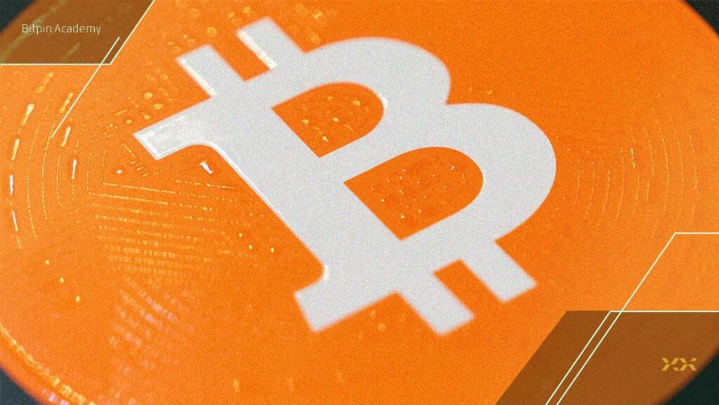 بیت کوین در دوراهی حساس: آیا قیمت به ۱۵۰ هزار دلار می‌رسد؟