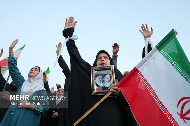 فعالیت ۱۳۲ نیرو و ۲ بالگرد برای خدمت رسانی در رزمایش جانفدایان ایران فعالیت ۱۳۲ نیرو و ۲ بالگرد برای خدمت رسانی در رزمایش جانفدایان ایران