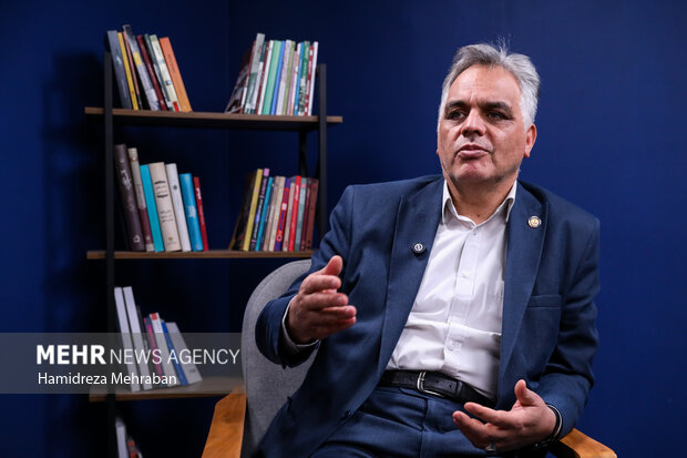 مشکل پرستاری نبود «اراده» است؛ از کمبود نیرو تا مهاجرت مشکل پرستاری نبود «اراده» است؛ از کمبود نیرو تا مهاجرت